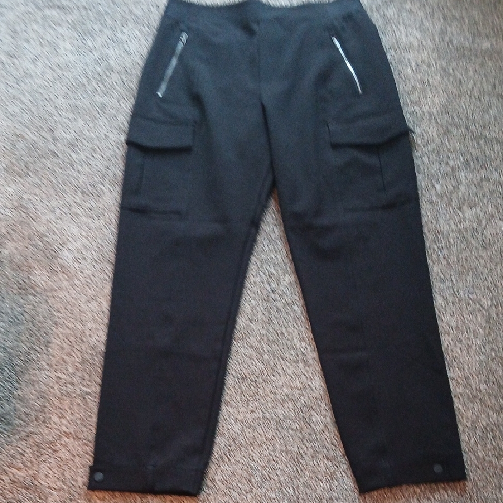 NWOT Athleta Endless High Rise Cargo Pant Black 10